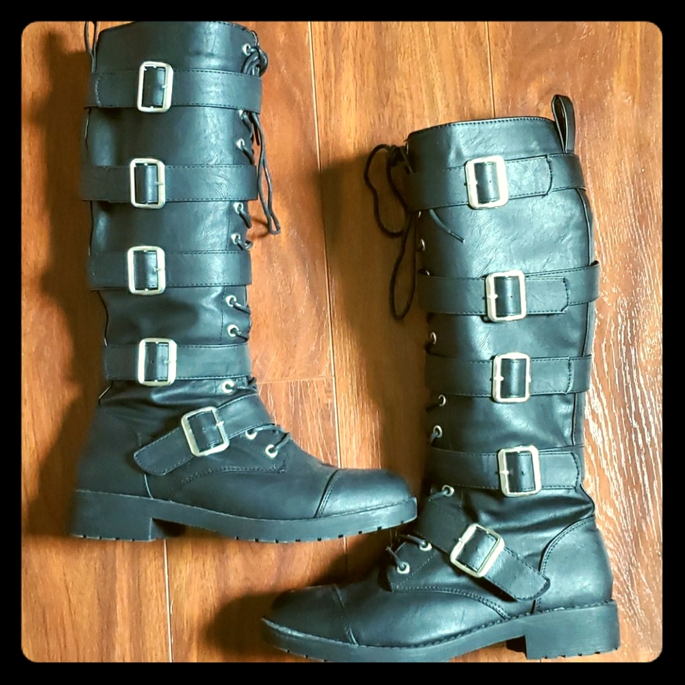 Hot Topic Buckle Boots